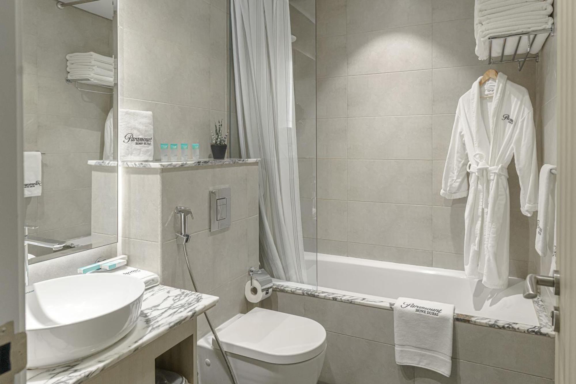 Paramount Tower Hotel And Residences With Infinity Sky Pool ドバイ エクステリア 写真